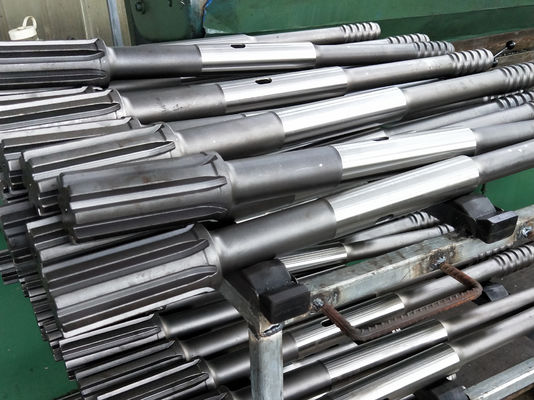 Переходник хвостовика бурового наконечника потока Т45 Т51 на длина 565мм Копко Коп1840 атласа