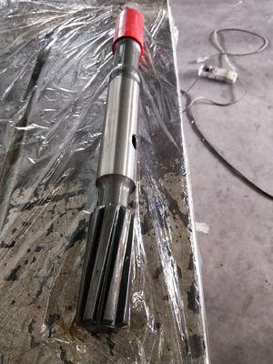 Черная длина продетая нитку Т51 хвостовика бурового наконечника переходника 565мм для дрифтера 1840 ПОЛИСМЕНА